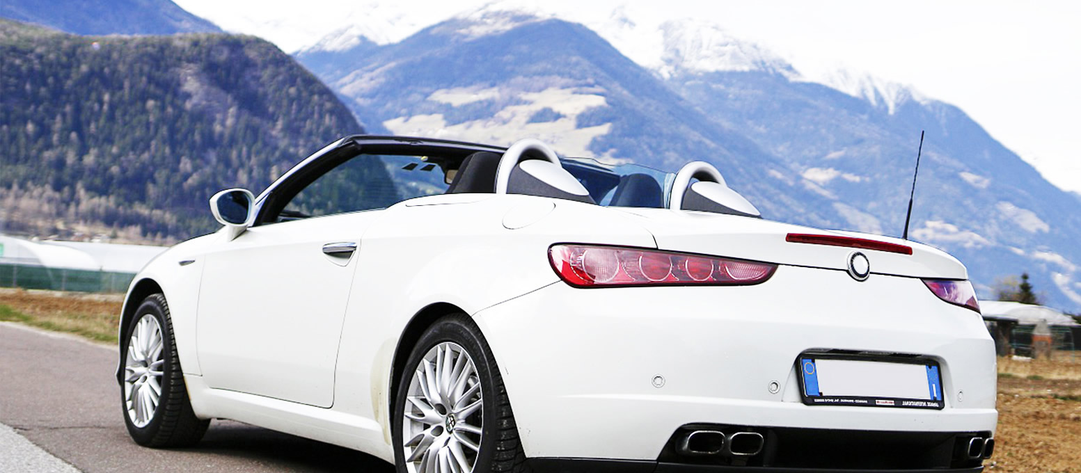 专注于设计与生产汽车五金零件的钢板模和铸件模等冷冲压模具